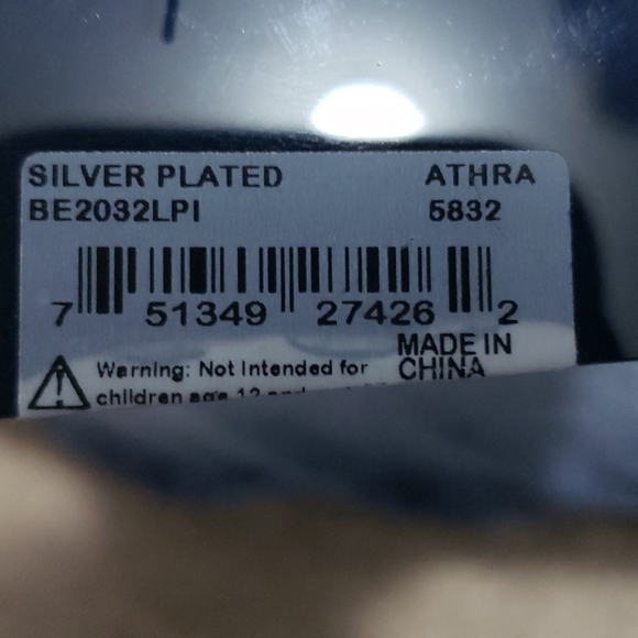 Fine silver plate crystal earrings - Picture 3 of 3